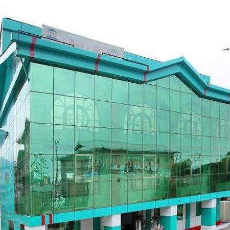 Hotel Ibni Kabeer Srīnagar 外观 照片