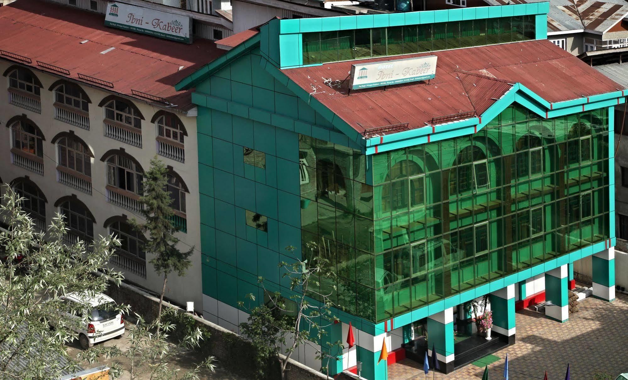Hotel Ibni Kabeer Srīnagar 外观 照片